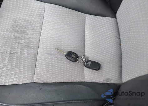 2012 Toyota Camry Se z USA, uszkodzony, nr VIN 4T1BF1FK2CU041941